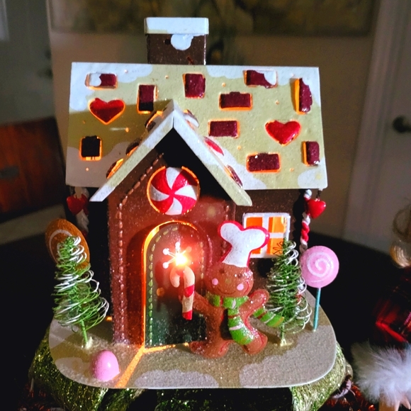 Gingerbread - Picture 3 of 10